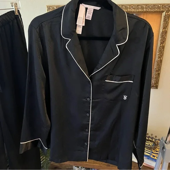 NWT Black Satin Pajama Set - Picture 4 of 9